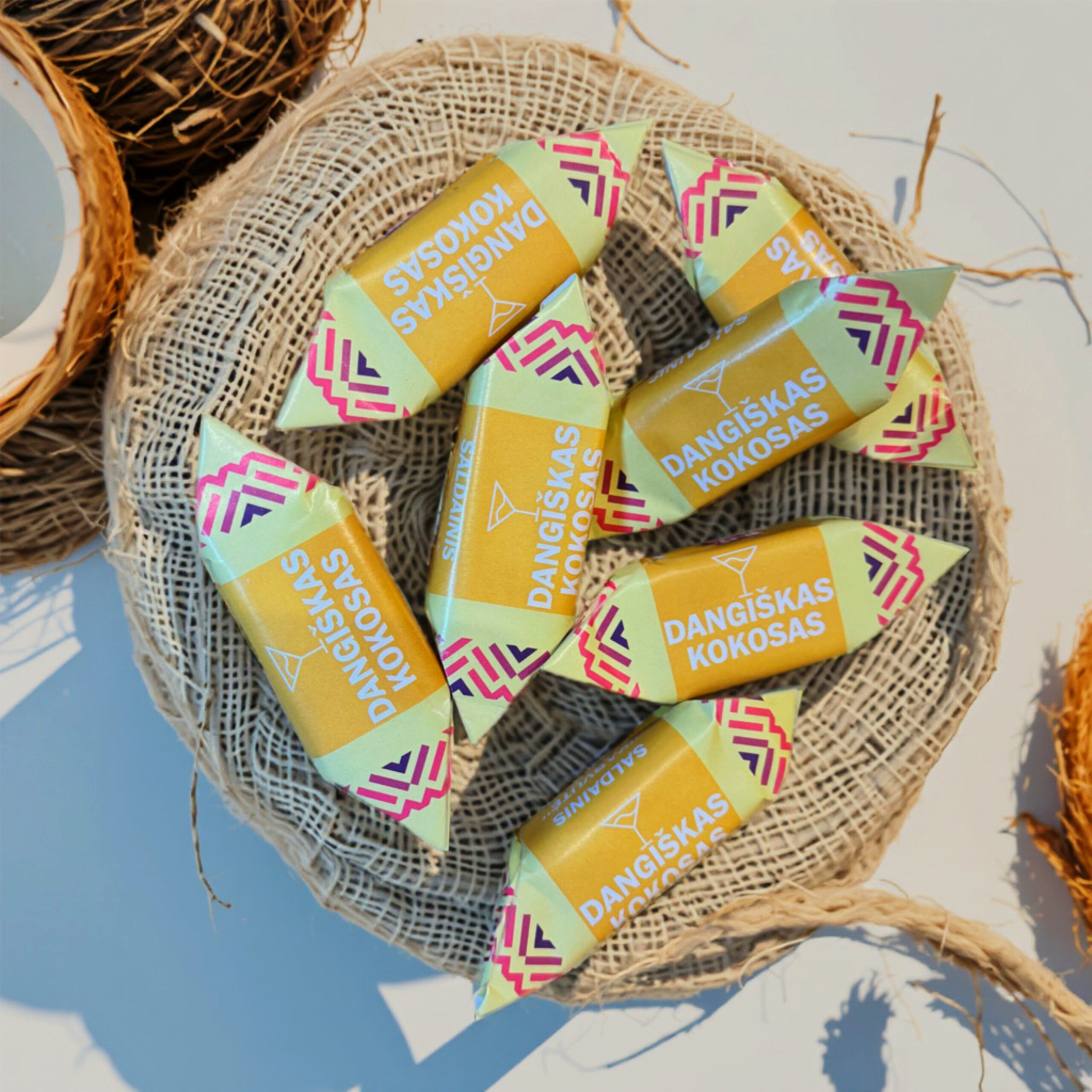 kokosu skonio saldainiai karvute