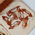 likerio skonio saldainiai karvutė